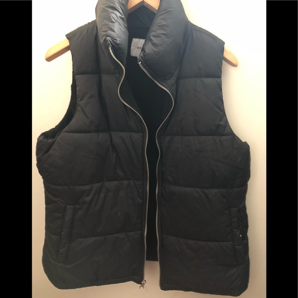 Old Navy Puffer Vest